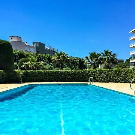 아파트 Grand Pour 6 Pers Dans De Standing Avec Piscine A 2 Pas De La Et Du Centre *