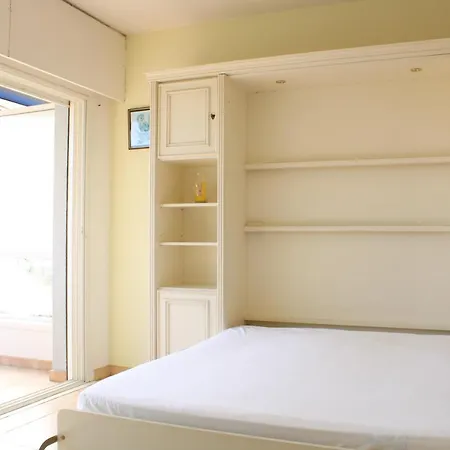 Apartment Grand Résidence: Spacious Near With Pool *